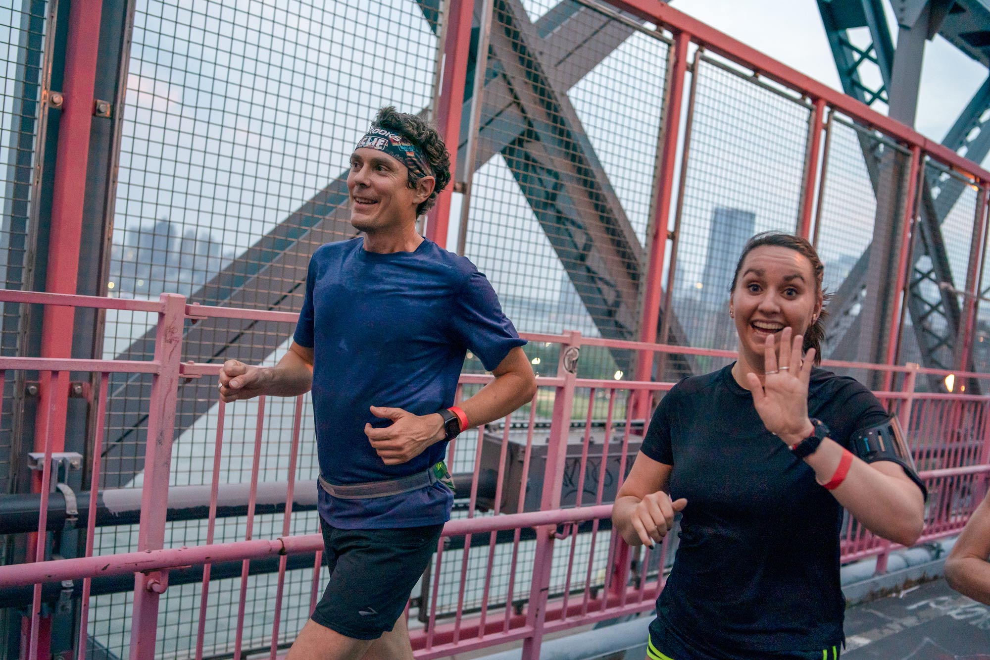 Scott Jurek running Bridgerunner Style